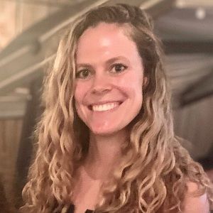 Meet your Posher, Anne